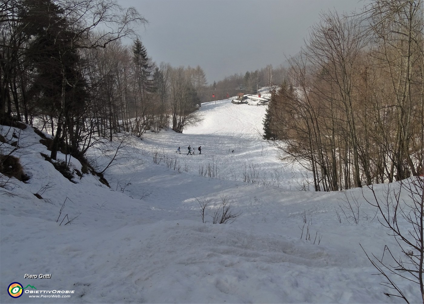 54 E pestiamo neve ....JPG